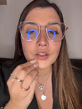 Snapshot of Novababy18 chatting on February 27, 2026, 1:28 am Novababy18 online show from February 27, 2026, 1:28 am