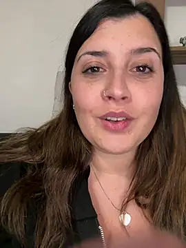 Snapshot of Novababy18 chatting on January 11, 2026, 10:27 pm Novababy18 online show from January 11, 2026, 10:27 pm