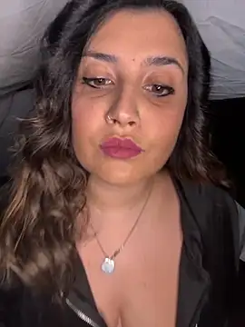 Snapshot of Novababy18 chatting on December 2, 2025, 11:17 pm Novababy18 online show from December 2, 2025, 11:17 pm