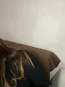 Snapshot of Novababy18 chatting on March 21, 2025, 12:29 am Novababy18 online show from March 21, 2025, 12:29 am