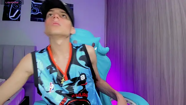 jake and joaquin online show from September 12, 2025, 3:39 am