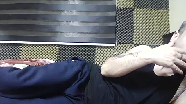 Snapshot of Arabeyes chatting on March 12, 2026, 10:36 pm Arabeyes online show from March 12, 2026, 10:36 pm