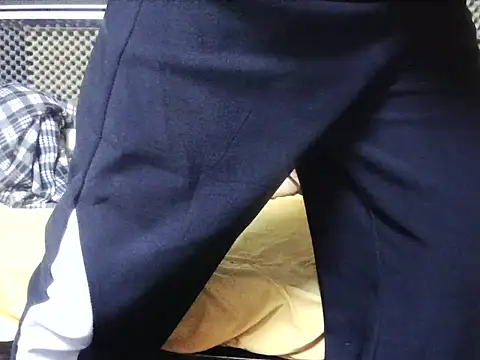 Snapshot of Arabeyes chatting on November 11, 2025, 8:25 pm Arabeyes online show from November 11, 2025, 8:25 pm