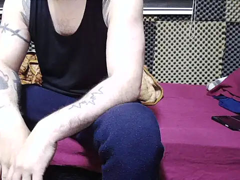 Snapshot of Arabeyes chatting on December 19, 2025, 5:15 pm Arabeyes online show from December 19, 2025, 5:15 pm