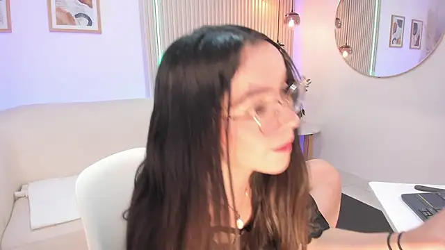 ana ev online show from November 11, 2025, 6:30 am