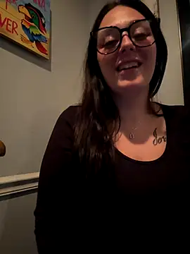 Snapshot of Chloexx69 chatting on October 5, 2025, 2:24 am Chloexx69 online show from October 5, 2025, 2:24 am