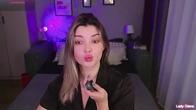 LancasterLady online show from November 26, 2025, 2:17 pm