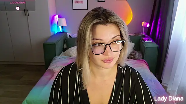 Snapshot of LancasterLady chatting on October 9, 2025, 11:33 am LancasterLady online show from October 9, 2025, 11:33 am