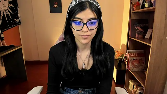 Snapshot of valerie__skyy chatting on February 25, 2025, 1:09 am valerie skyy online show from February 25, 2025, 1:09 am