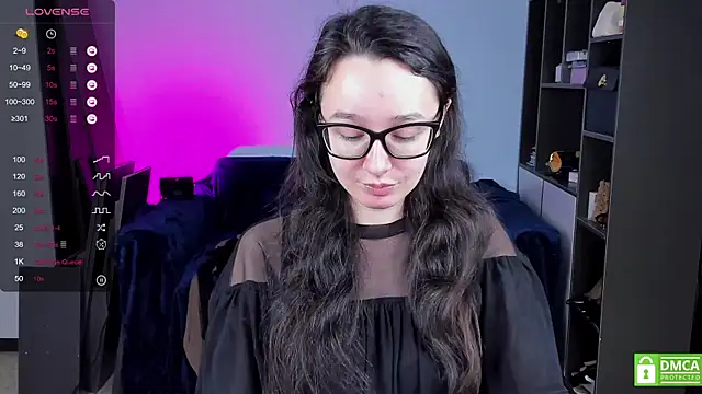 Agatta Smith online show from December 16, 2025, 6:28 am