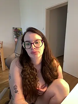 Mona-Peaches online show from May 7, 2026, 7:45 am