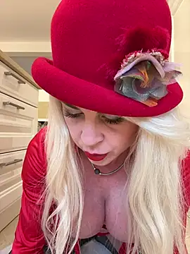 Snapshot of Kate-monroe chatting on March 14, 2025, 3:47 pm Kate-monroe online show from March 14, 2025, 3:47 pm