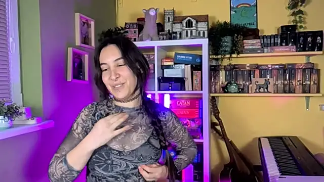 Snapshot of LelianaHazel chatting on January 13, 2026, 4:11 pm LelianaHazel online show from January 13, 2026, 4:11 pm