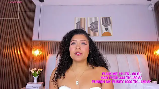 Ashleyy23x online show from June 5, 2026, 7:52 pm