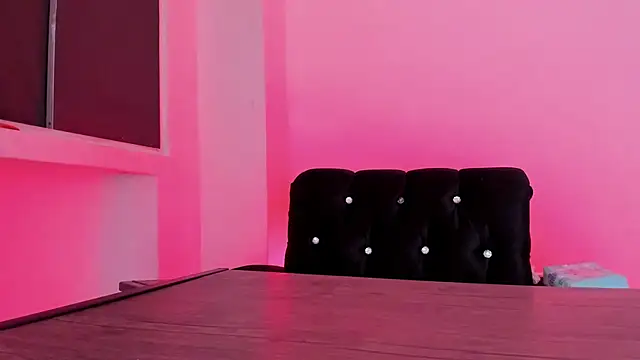 Snapshot of Mialenox chatting on March 13, 2025, 1:10 am Mialenox online show from March 13, 2025, 1:10 am