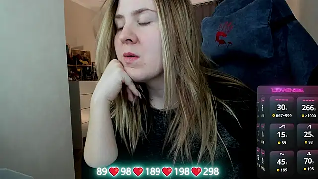 Snapshot of Olivia_Munk chatting on January 14, 2026, 3:54 am Olivia Munk online show from January 14, 2026, 3:54 am