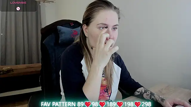 Snapshot of Olivia_Munk chatting on March 18, 2025, 3:56 am Olivia Munk online show from March 18, 2025, 3:56 am