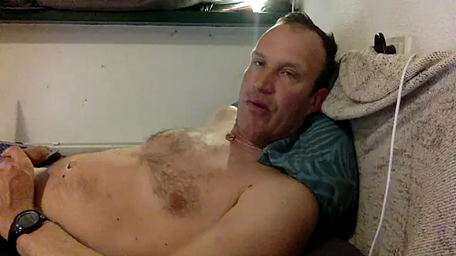 Snapshot of dlvis12 chatting on April 13, 2026, 6:34 pm dlvis12 online show from April 13, 2026, 6:34 pm