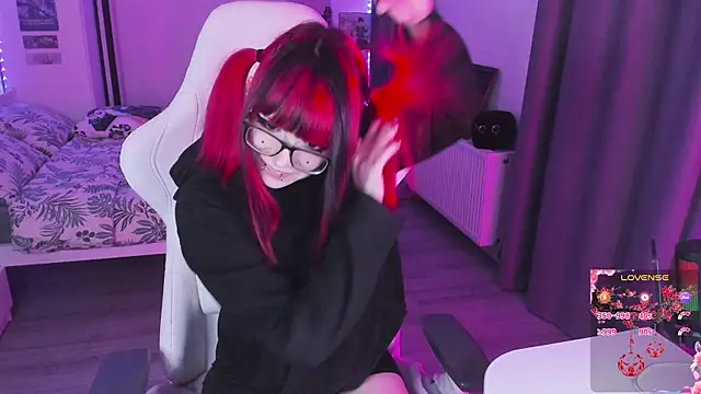 Yumi Youkai online show from January 15, 2026, 2:42 pm