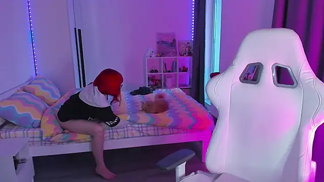 Snapshot of Yumi_Youkai chatting on January 27, 2025, 7:56 am Yumi Youkai online show from January 27, 2025, 7:56 am