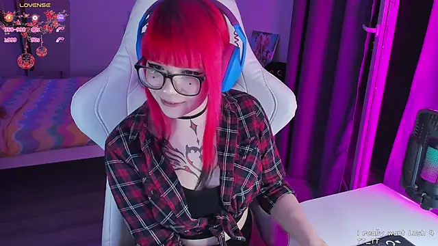 Snapshot of Yumi_Youkai chatting on March 22, 2025, 5:20 pm Yumi Youkai online show from March 22, 2025, 5:20 pm