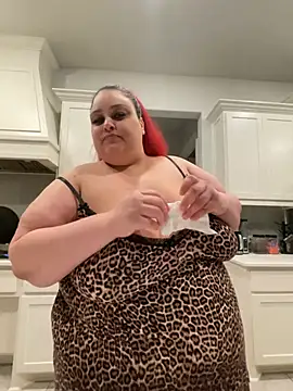 Snapshot of bbwredhead chatting on May 31, 2026, 2:50 am bbwredhead online show from May 31, 2026, 2:50 am