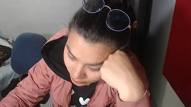 Snapshot of luxury_sex_17 chatting on February 26, 2025, 1:03 am luxury sex 17 online show from February 26, 2025, 1:03 am