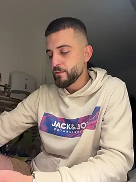 ElChapoGuzman95 online show from November 28, 2025, 7:36 pm