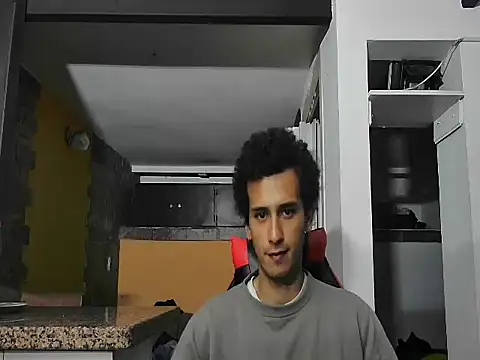 Snapshot of talktome4 chatting on February 14, 2026, 6:02 am talktome4 online show from February 14, 2026, 6:02 am