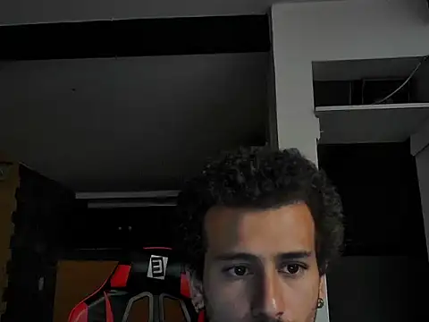 Snapshot of talktome4 chatting on January 10, 2026, 1:39 pm talktome4 online show from January 10, 2026, 1:39 pm