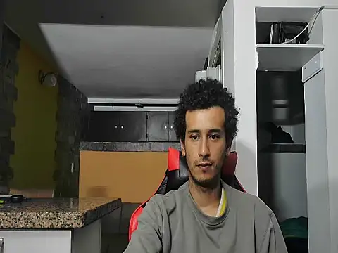 Snapshot of talktome4 chatting on February 19, 2026, 9:56 pm talktome4 online show from February 19, 2026, 9:56 pm