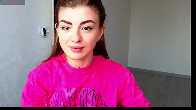  comefeelme  online show from March 11, 2025, 10:40 am