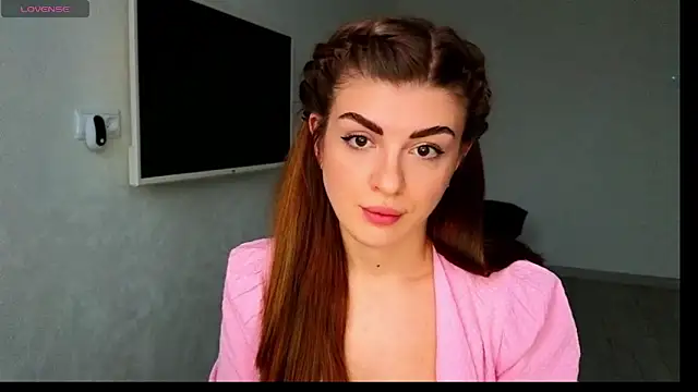  comefeelme  online show from March 6, 2025, 12:19 pm