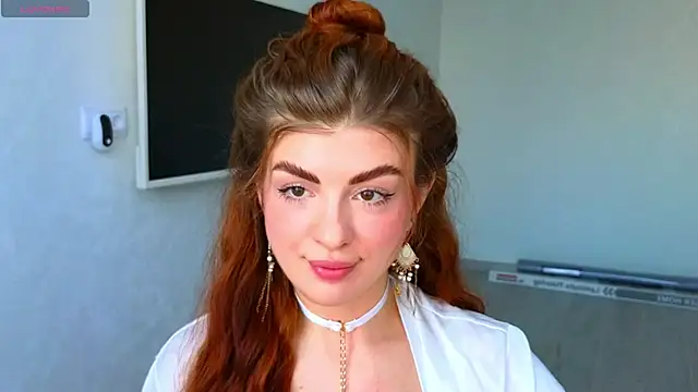  comefeelme  online show from February 20, 2025, 11:42 am