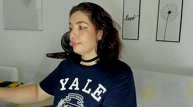 THOMPSON CRISTAL online show from February 27, 2025, 3:59 pm