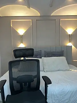 Snapshot of Miss_blue69 chatting on September 30, 2025, 1:44 am Miss blue69 online show from September 30, 2025, 1:44 am