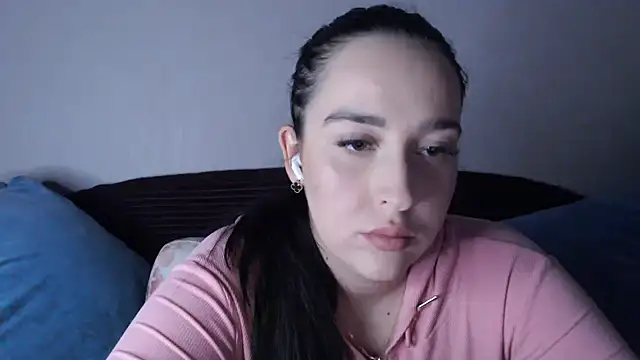 Snapshot of vitalina_freedom chatting on November 8, 2025, 2:09 pm vitalina freedom online show from November 8, 2025, 2:09 pm