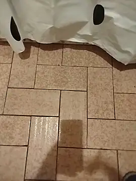 Snapshot of Neria chatting on February 6, 2026, 11:17 am Neria online show from February 6, 2026, 11:17 am