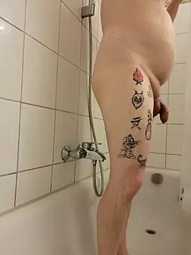 sweetsmile93 online show from March 2, 2025, 4:25 pm