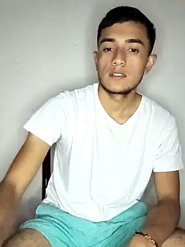 Snapshot of Thick_Cock chatting on December 18, 2025, 2:38 am Thick Cock online show from December 18, 2025, 2:38 am