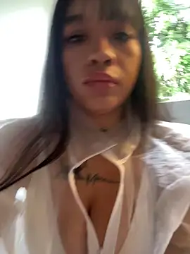 Snapshot of HannahW_ chatting on February 1, 2026, 2:15 pm HannahW online show from February 1, 2026, 2:15 pm