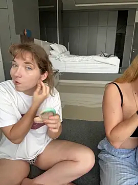 Nura n Sarah online show from November 8, 2025, 12:14 am