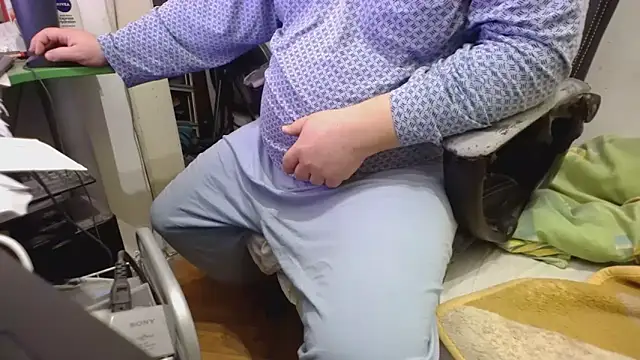 Snapshot of tipko123 chatting on October 26, 2025, 7:20 am tipko123 online show from October 26, 2025, 7:20 am