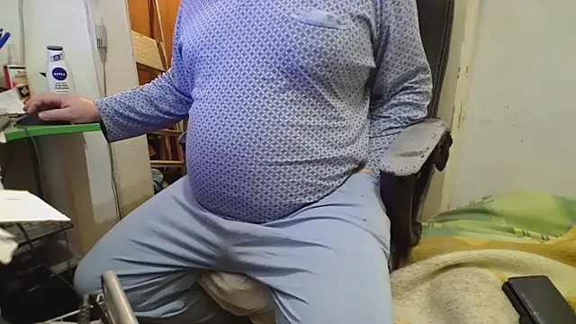 Snapshot of tipko123 chatting on October 27, 2025, 4:41 pm tipko123 online show from October 27, 2025, 4:41 pm