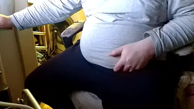 Snapshot of tipko123 chatting on November 20, 2025, 4:51 pm tipko123 online show from November 20, 2025, 4:51 pm