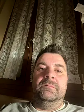 Snapshot of h4cAlex chatting on November 9, 2025, 6:45 pm h4cAlex online show from November 9, 2025, 6:45 pm