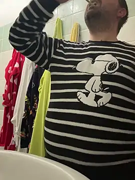 Snapshot of h4cAlex chatting on December 2, 2024, 4:59 pm h4cAlex online show from December 2, 2024, 4:59 pm