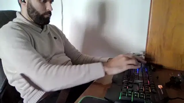 joaodias 97 online show from March 14, 2025, 4:51 pm