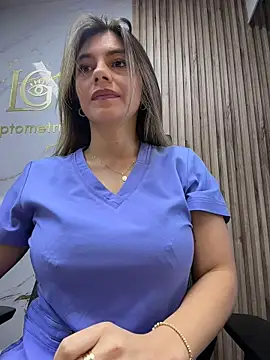 alicee16 online show from May 28, 2026, 8:26 pm