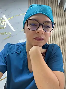 alicee16 online show from February 12, 2026, 8:52 pm